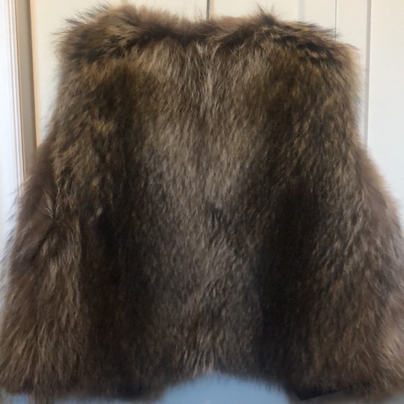 Authentic Vintage Raccoon Fur Vest! - Picture 2 of 6